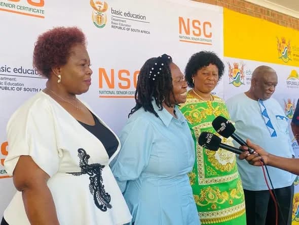 DEPUTY MINISTER MONITORS 2026 MATRIC EXAMINATIONS AT MASANA HIGH SCHOOL IN BUSHBUCKRIDGE