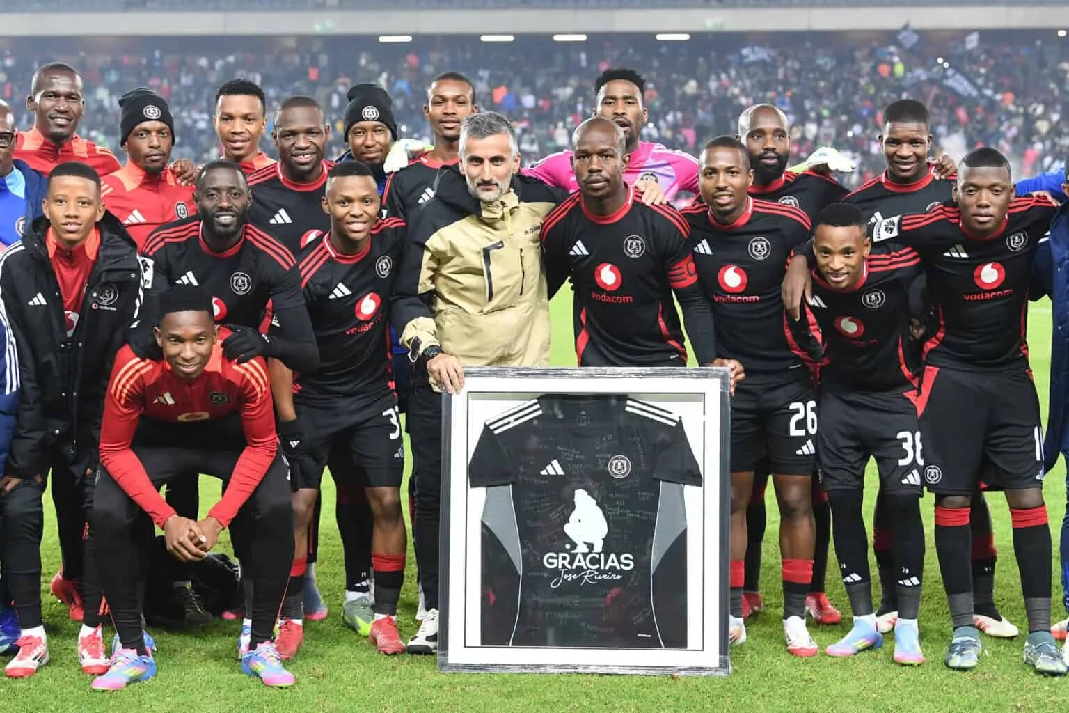 Pirates Triumph as Riveiro Bids Farewell